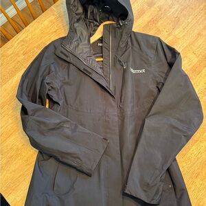 Marmot women’s Black ripstop Jacket